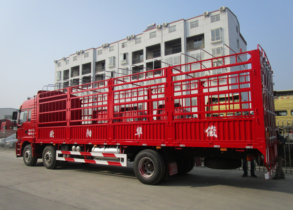6.8米高欄貨車
